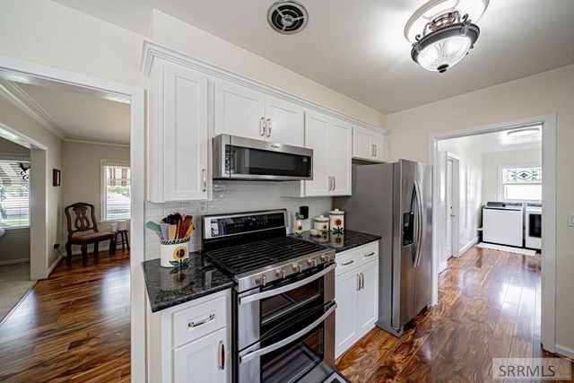 1715 Calkins Avenue, Idaho Falls, ID 83402