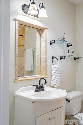 1715 Calkins Avenue, Idaho Falls, ID 83402