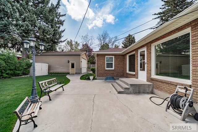 1715 Calkins Avenue, Idaho Falls, ID 83402