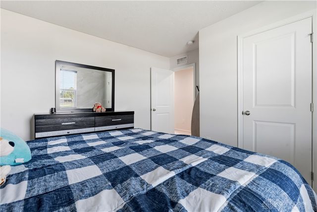 166 Chesapeake Circle, Springfield, OH 45505