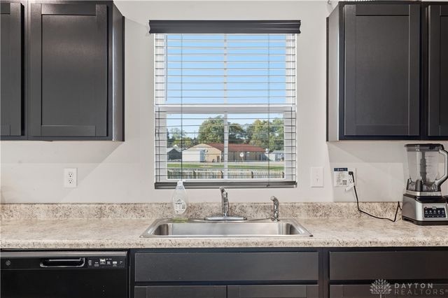 166 Chesapeake Circle, Springfield, OH 45505