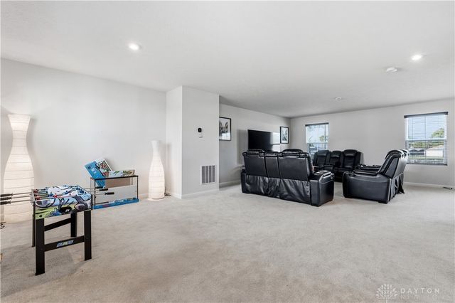 166 Chesapeake Circle, Springfield, OH 45505