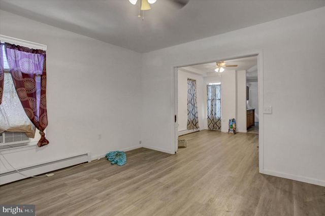 114 E ORANGE ST, Shippensburg, PA 17257