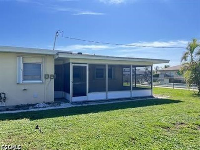4620 SE 4th PL, Cape Coral, FL 33904