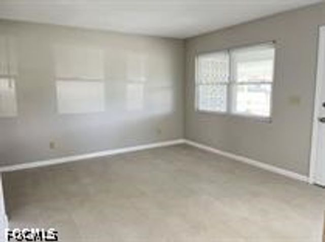 4620 SE 4th PL, Cape Coral, FL 33904