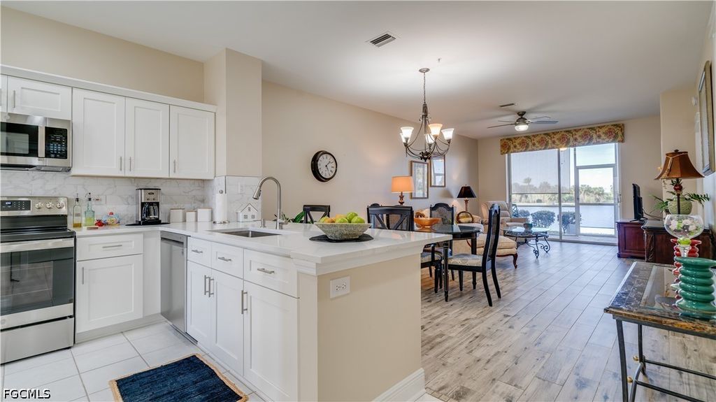 17120 Bridgestone CT 104, Fort Myers, FL 33908