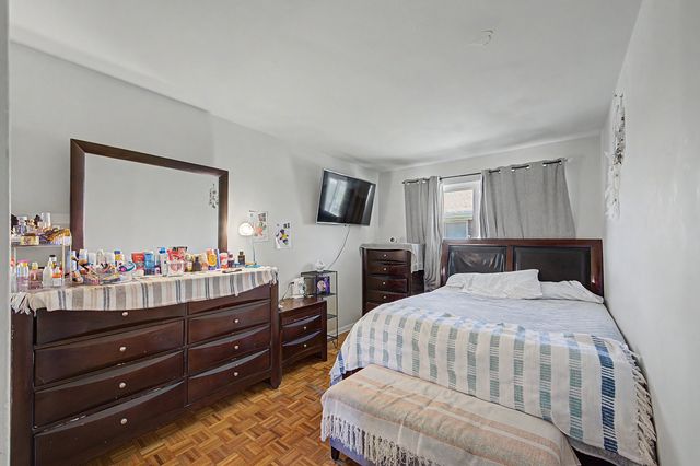 813 Valley Stream Drive A, Wheeling, IL 60090