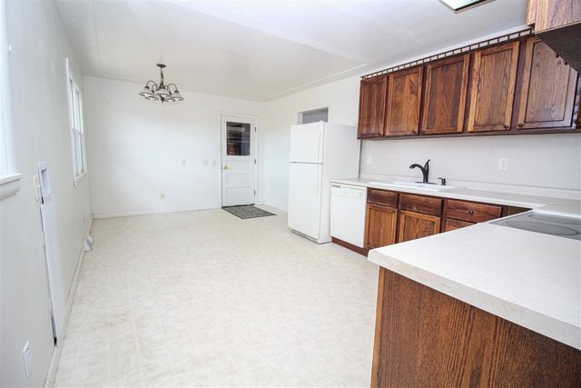 55280 Buckhorn Road, Three Rivers, MI 49093