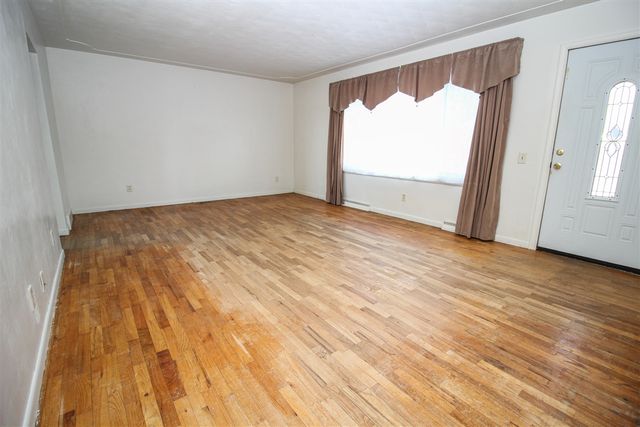 55280 Buckhorn Road, Three Rivers, MI 49093