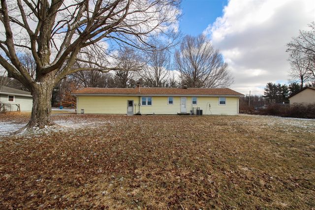 55280 Buckhorn Road, Three Rivers, MI 49093