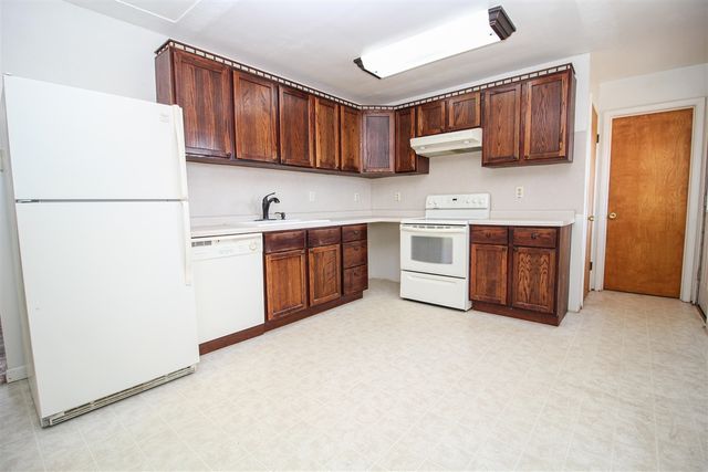 55280 Buckhorn Road, Three Rivers, MI 49093