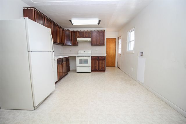 55280 Buckhorn Road, Three Rivers, MI 49093