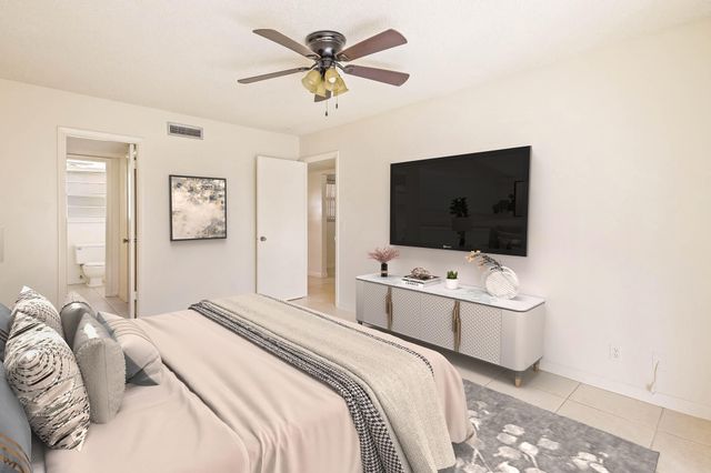 12013 Greenway Cir S 110, Royal Palm Beach, FL 33411