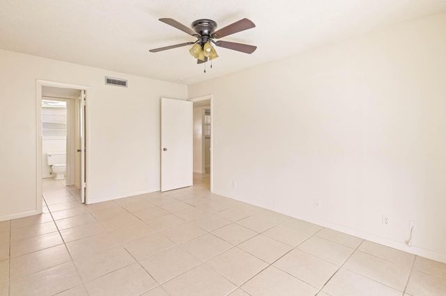 12013 Greenway Cir S 110, Royal Palm Beach, FL 33411