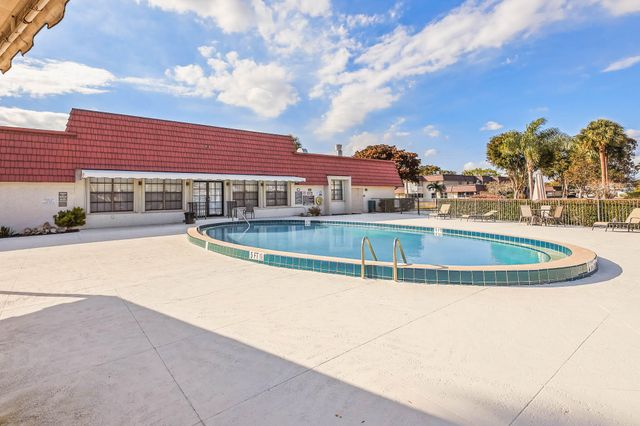 12013 Greenway Cir S 110, Royal Palm Beach, FL 33411
