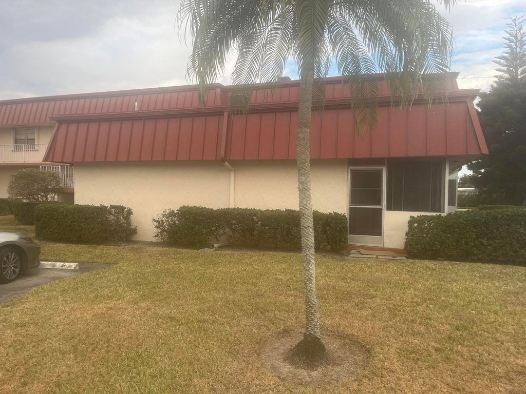 12013 Greenway Cir S 110, Royal Palm Beach, FL 33411