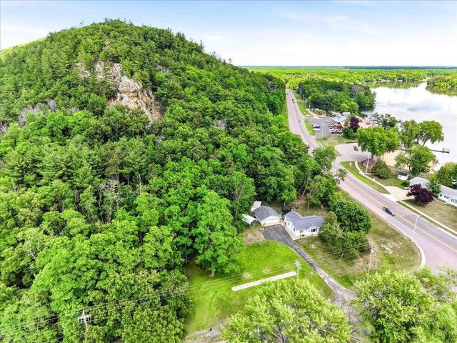 100 Mound View Drive, Friendship, WI 53934