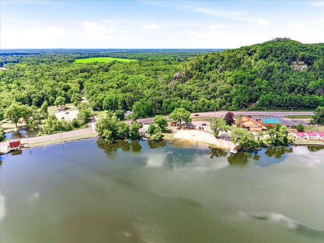 100 Mound View Drive, Friendship, WI 53934