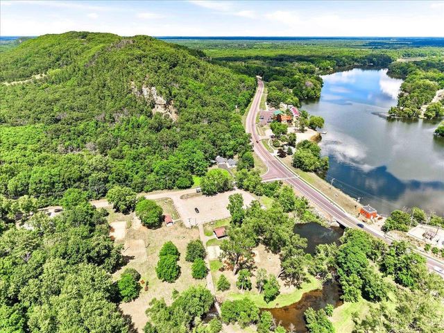 100 Mound View Drive, Friendship, WI 53934