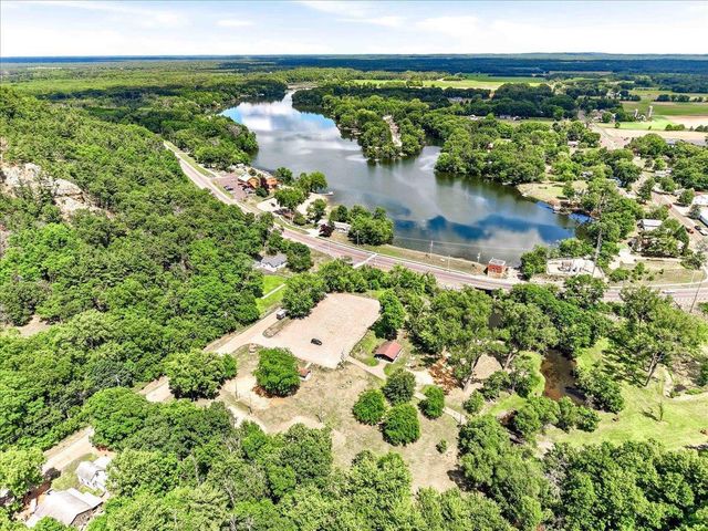 100 Mound View Drive, Friendship, WI 53934
