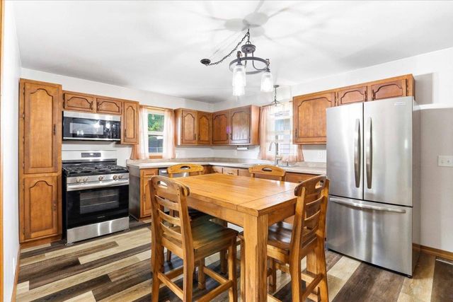 100 Mound View Drive, Friendship, WI 53934