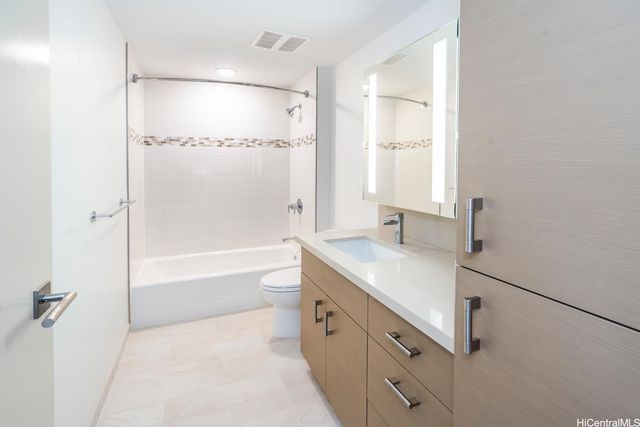 555 South Street 3006, Honolulu, HI 96813