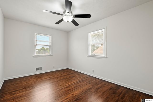 9223 Ames Avenue, Omaha, NE 68134