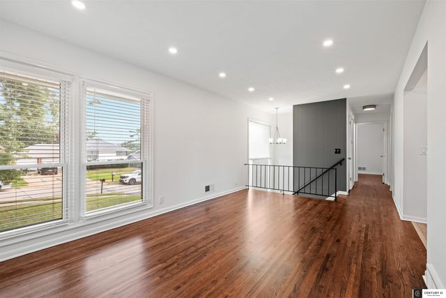 9223 Ames Avenue, Omaha, NE 68134