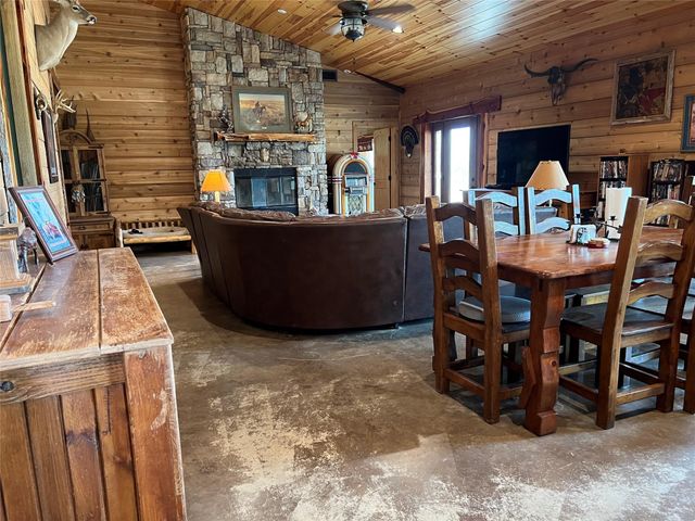 4241 Cheyenne Trail, Cross Roads, TX 76227
