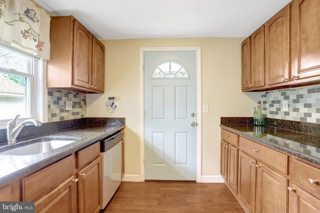 2024 S NELSON ST, Arlington, VA 22204