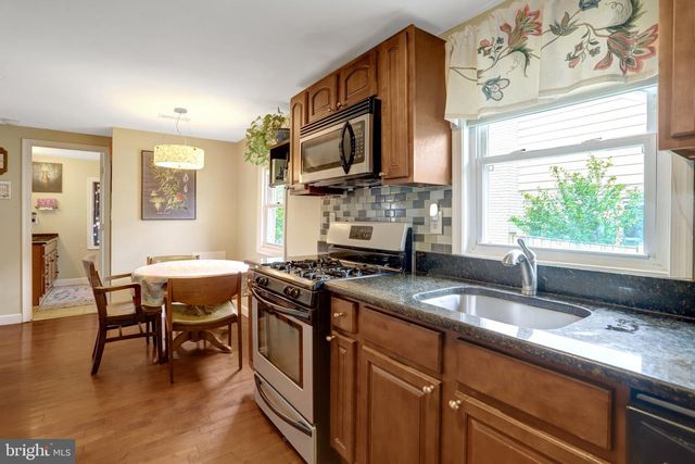 2024 S NELSON ST, Arlington, VA 22204