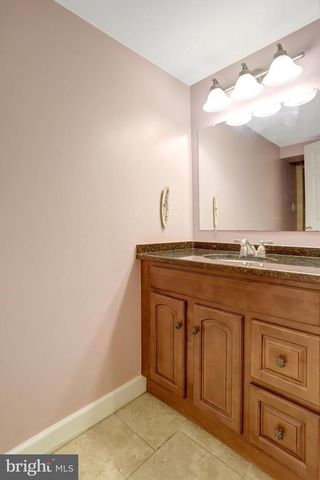 2024 S NELSON ST, Arlington, VA 22204