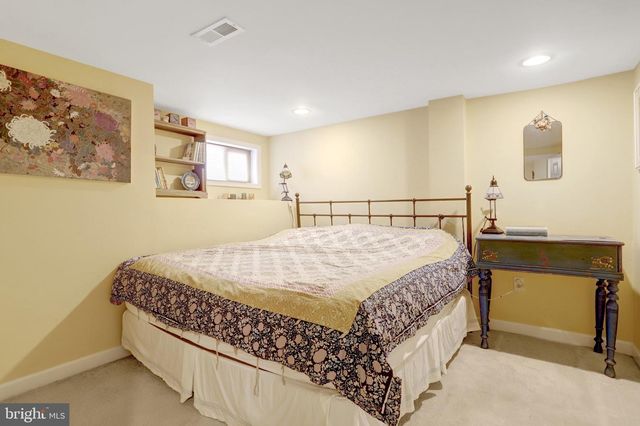 2024 S NELSON ST, Arlington, VA 22204