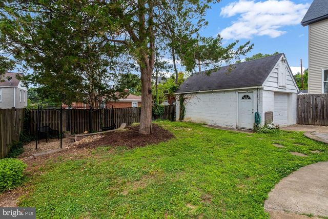 2024 S NELSON ST, Arlington, VA 22204