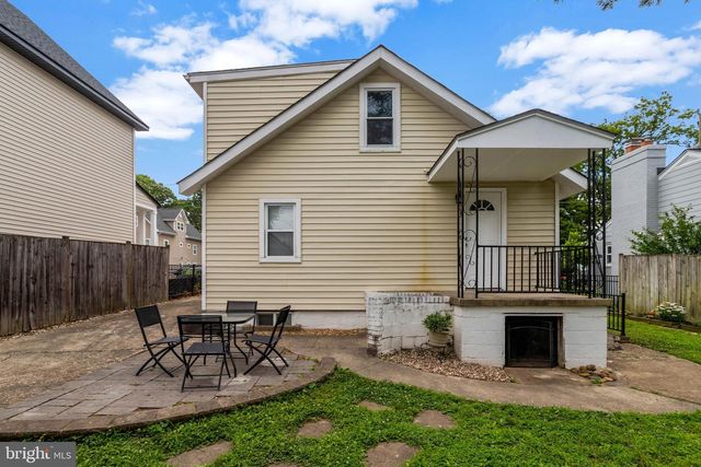 2024 S NELSON ST, Arlington, VA 22204