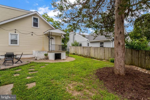 2024 S NELSON ST, Arlington, VA 22204