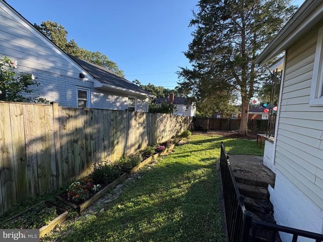 2024 S NELSON ST, Arlington, VA 22204