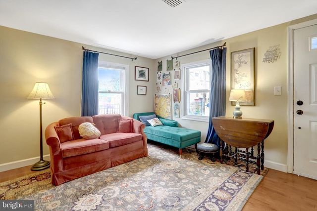 2024 S NELSON ST, Arlington, VA 22204