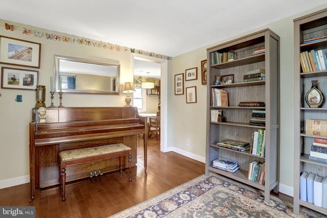 2024 S NELSON ST, Arlington, VA 22204