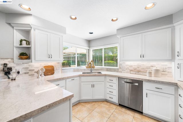 10049 El Dorado Dr, San Ramon, CA 94583