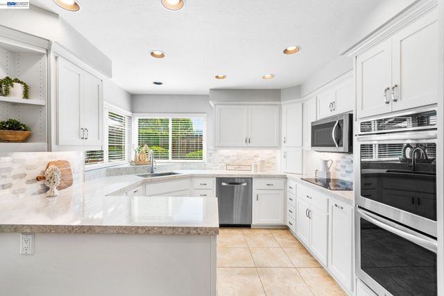 10049 El Dorado Dr, San Ramon, CA 94583