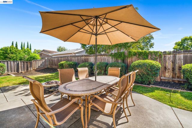 10049 El Dorado Dr, San Ramon, CA 94583