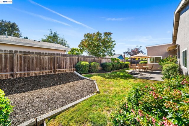 10049 El Dorado Dr, San Ramon, CA 94583