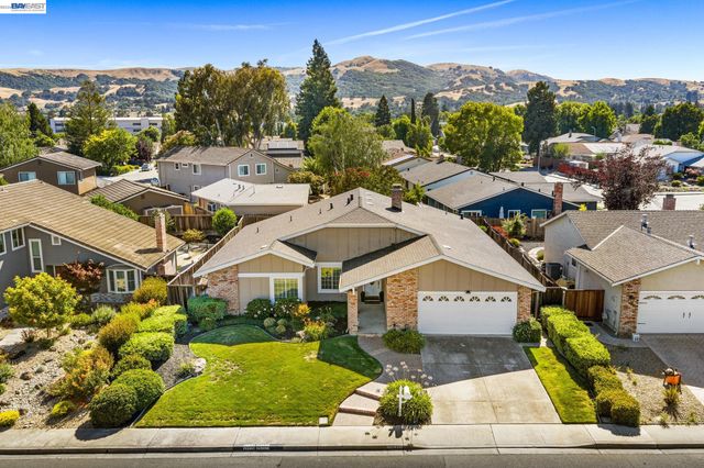 10049 El Dorado Dr, San Ramon, CA 94583