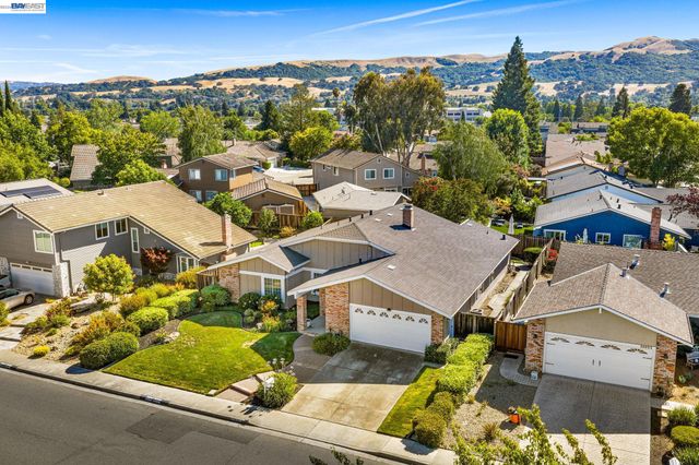 10049 El Dorado Dr, San Ramon, CA 94583