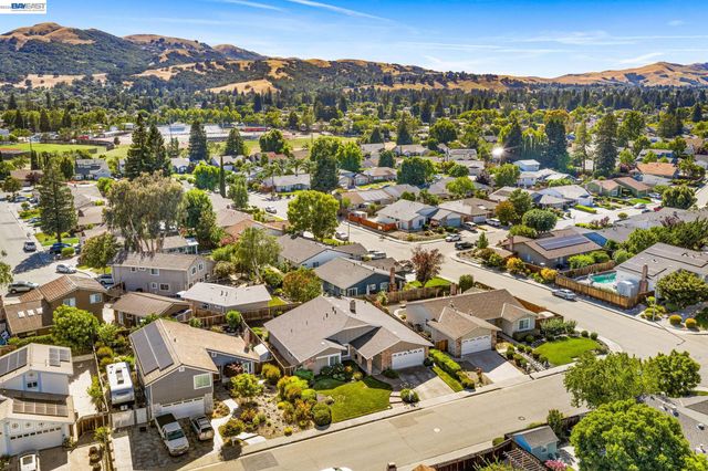 10049 El Dorado Dr, San Ramon, CA 94583