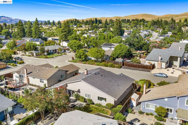 10049 El Dorado Dr, San Ramon, CA 94583