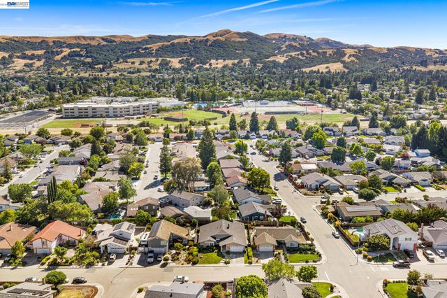 10049 El Dorado Dr, San Ramon, CA 94583