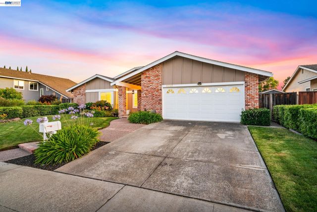 10049 El Dorado Dr, San Ramon, CA 94583