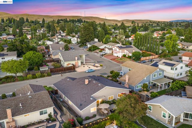 10049 El Dorado Dr, San Ramon, CA 94583